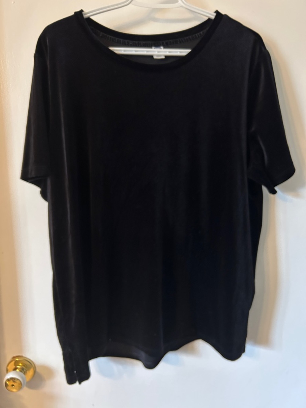 3/$20 Old Navy Black Velvet Short Sleeve Tee